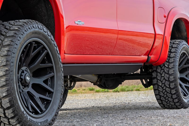 Rough Country Power Running Boards Chevy/GMC 1500/2500HD/3500HD (19-25)