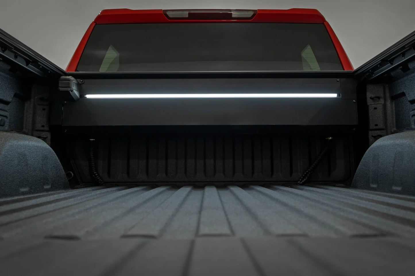 Powered Retractable Bed Cover 5'10" Bed | Chevy/GMC Sierra 1500 (19-26)/Silverado 1500 (19-25)