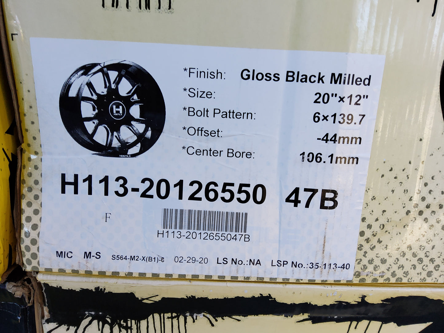 Hostile H113 20x12 6x139.7 -44mm