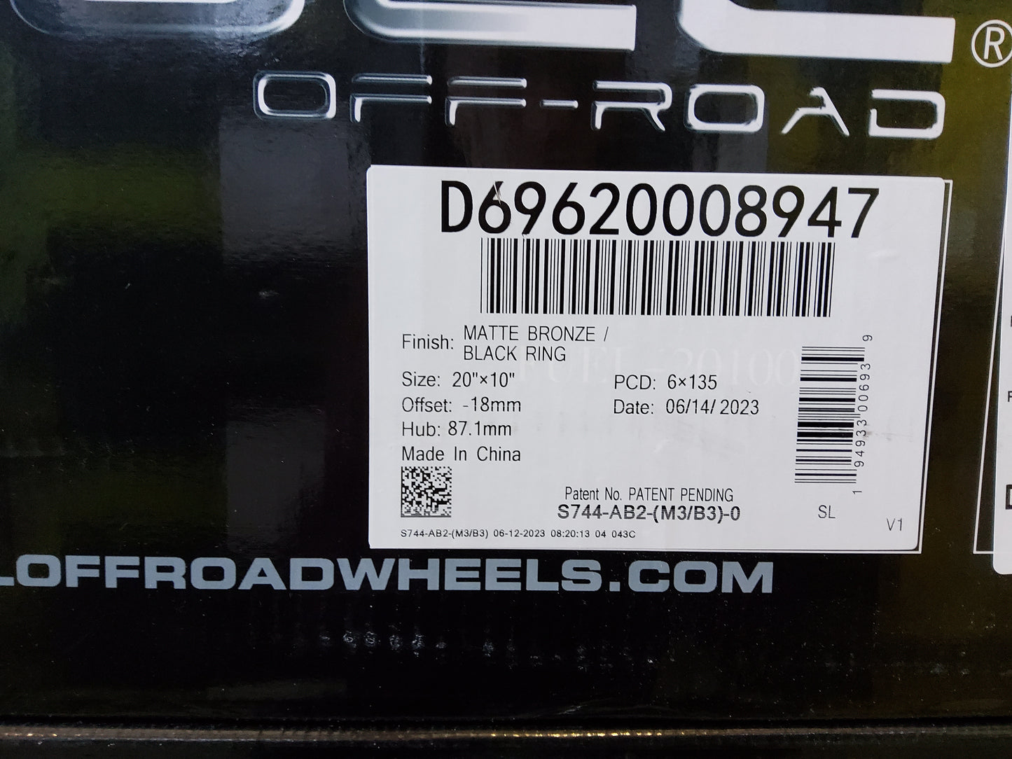 Fuel Offroad Covert 20x10 6x135 -18mm