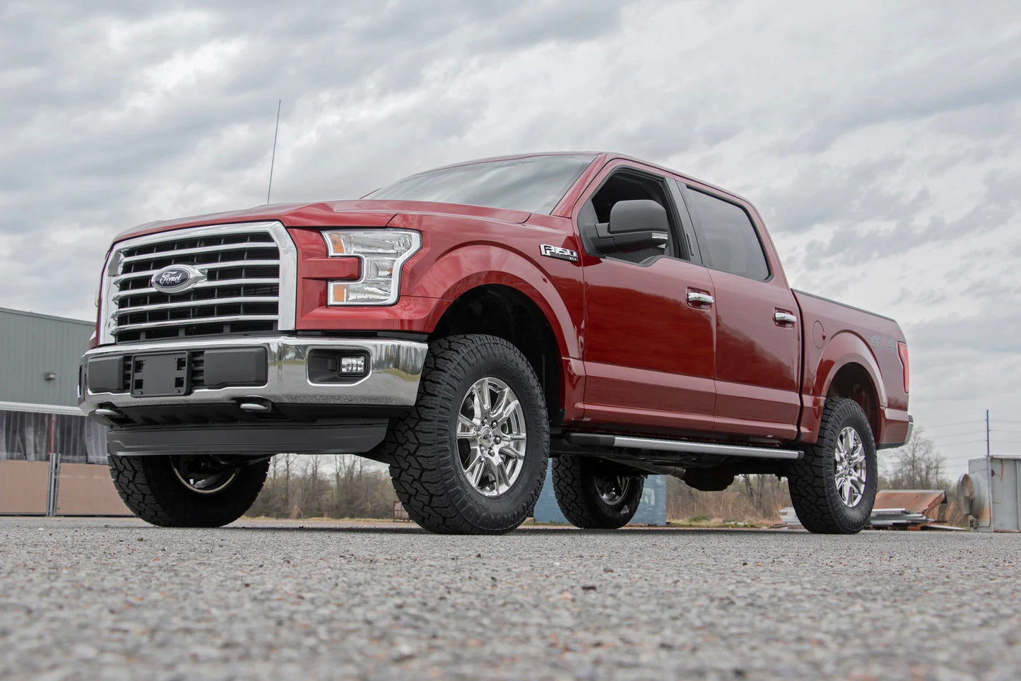Rough Country 2 Inch Lift Kit Lifted Struts | Ford F-150 4WD (2014-2020)