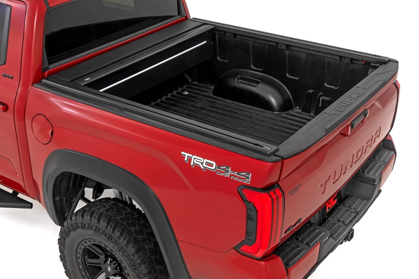 Rough Country Powered Retractable Bed Cover 5'7" Bed | Toyota Tundra 2WD/4WD (2022-2026)