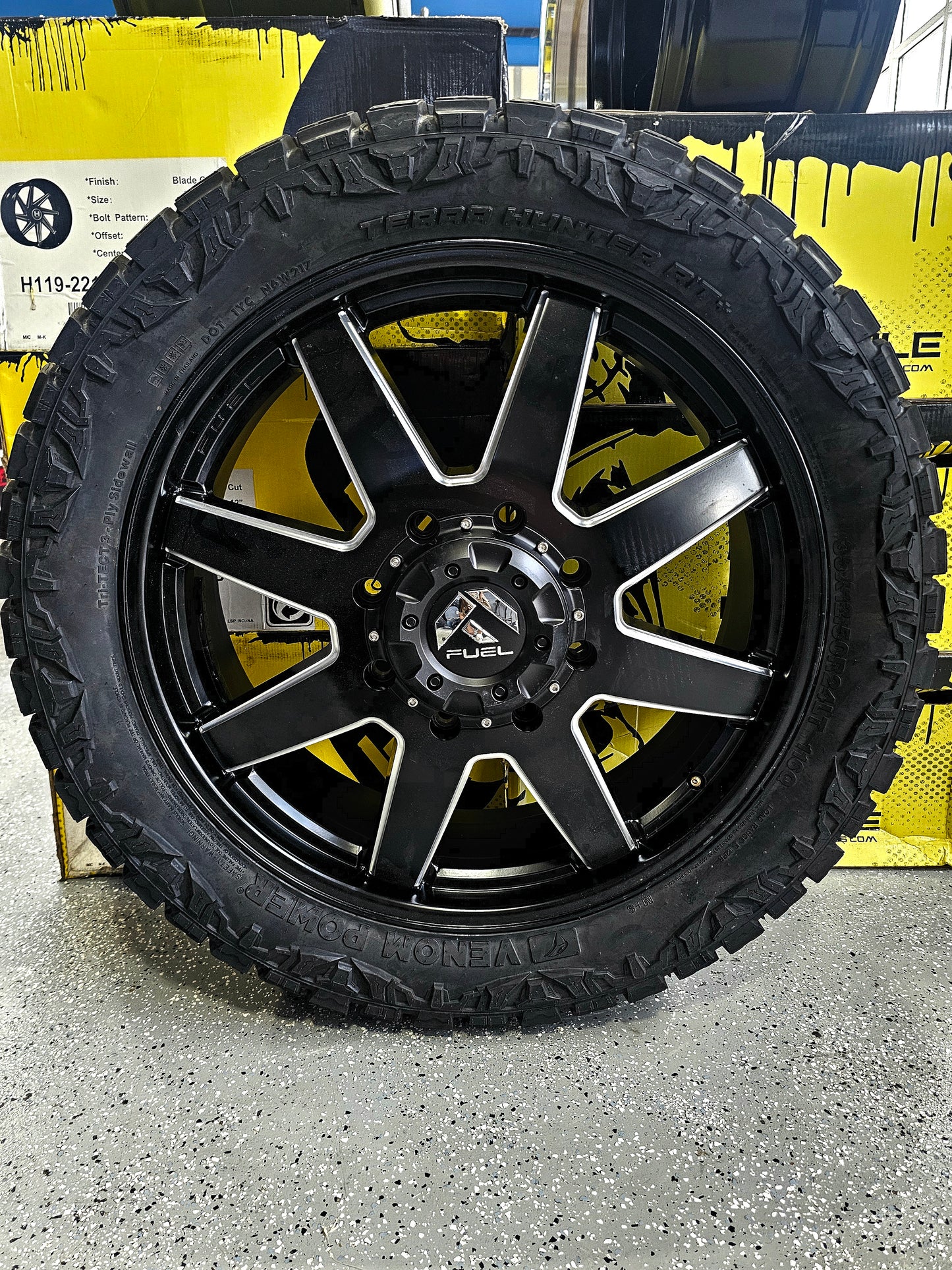 Package Sale * Fuel 24s with Venom 35x12.50R24
