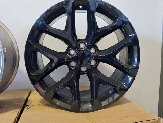 Replica MO17 22X9 6x139.7